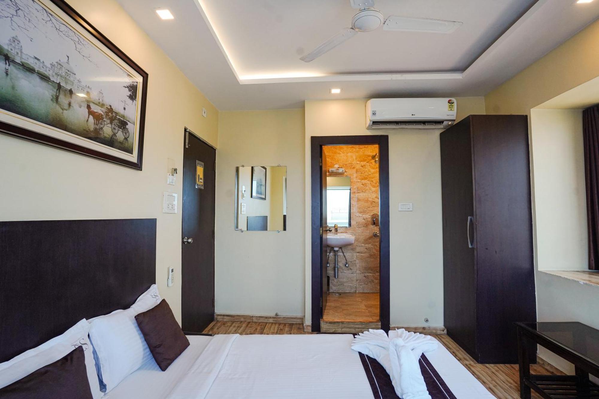 Hotel Sheldon International Near Science City Kalküta Dış mekan fotoğraf