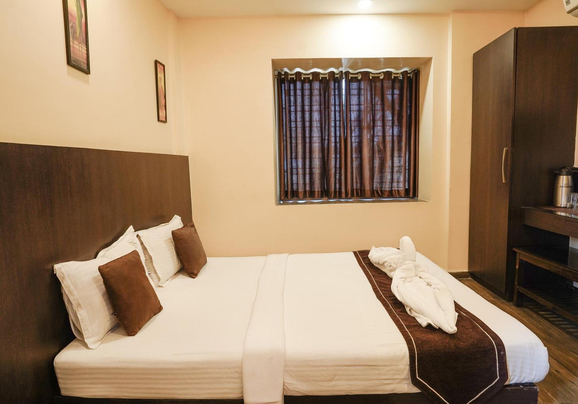 Hotel Sheldon International Near Science City Kalküta Dış mekan fotoğraf